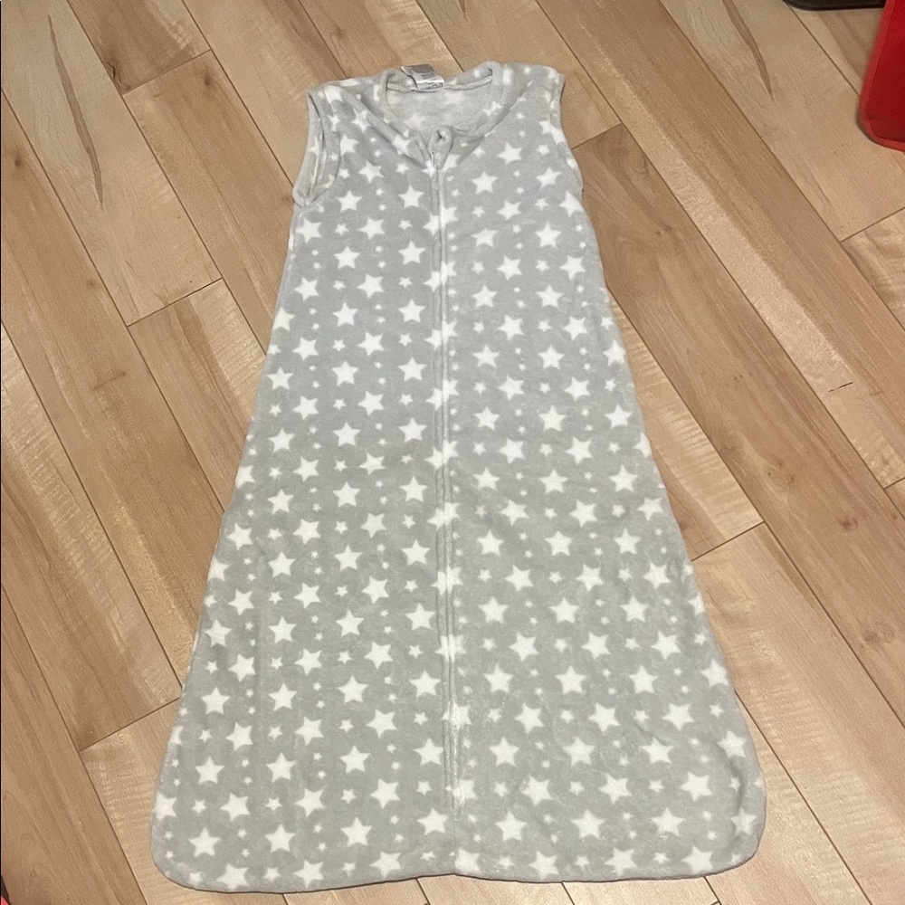 Cozy Gray Star sleep sack